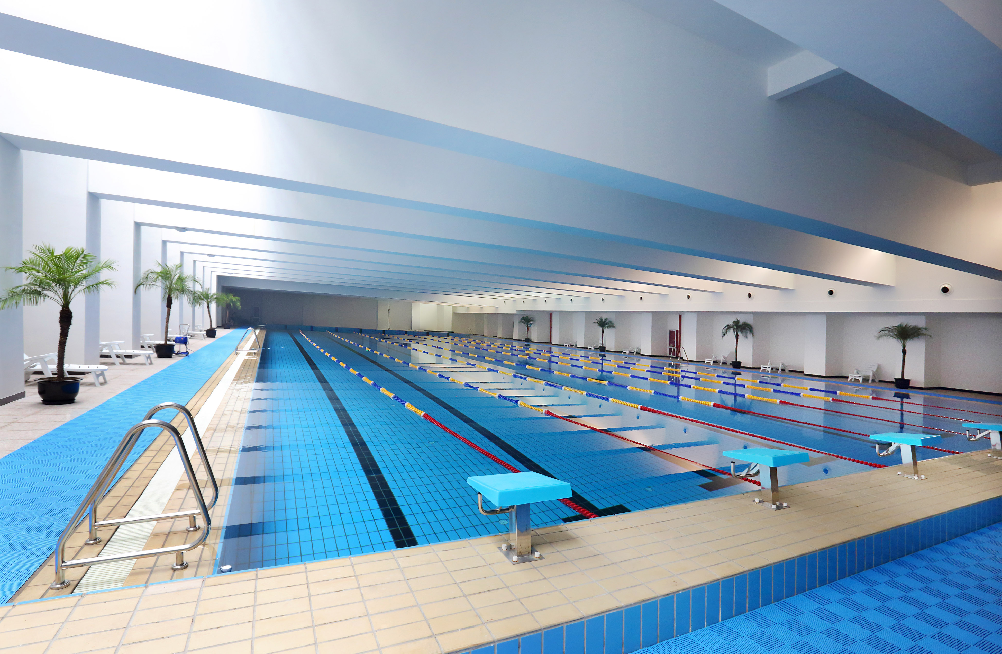 高溫來(lái)臨，游泳池“下餃子”水質(zhì)檢測(cè)誰(shuí)把關(guān)?